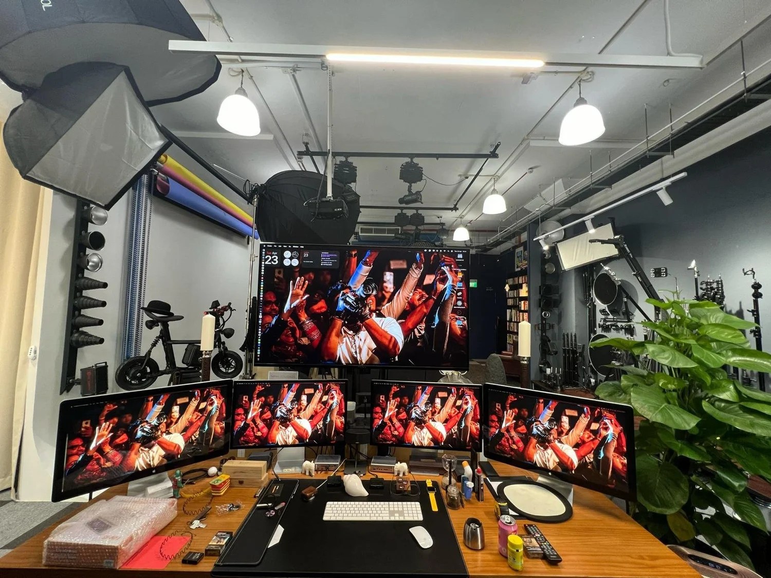Setup of the NIN9 podcast studio with NDI